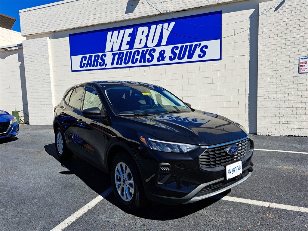 New 2026 Ford Escape Active w/ Cold Weather Package