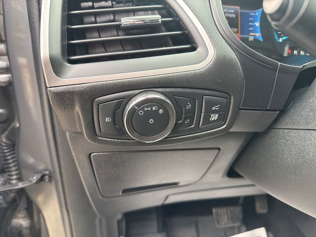 Used 2022 Ford Edge SEL w/ Convenience Package image 11