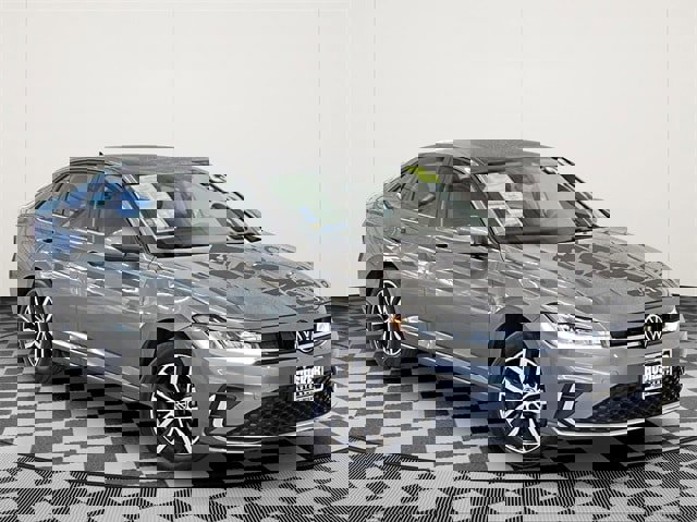 Used 2025 Volkswagen Jetta SE