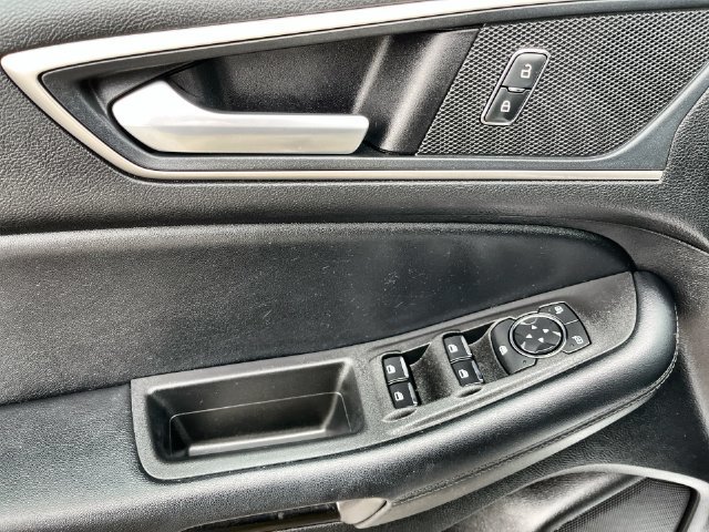 Used 2021 Ford Edge SEL w/ Convenience Package AWD/4WD image 17