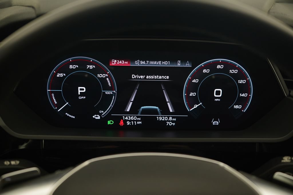 Certified 2024 Audi Q8 e-tron Premium AWD/4WD image 10