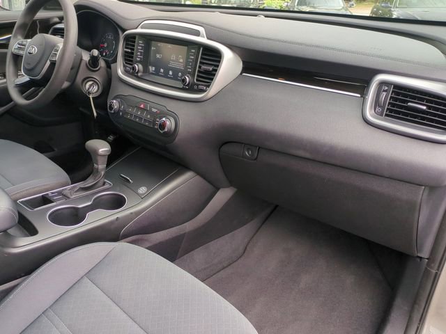 Used 2019 Kia Sorento LX image 29