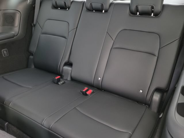 Used 2026 Nissan Pathfinder Platinum AWD/4WD image 11