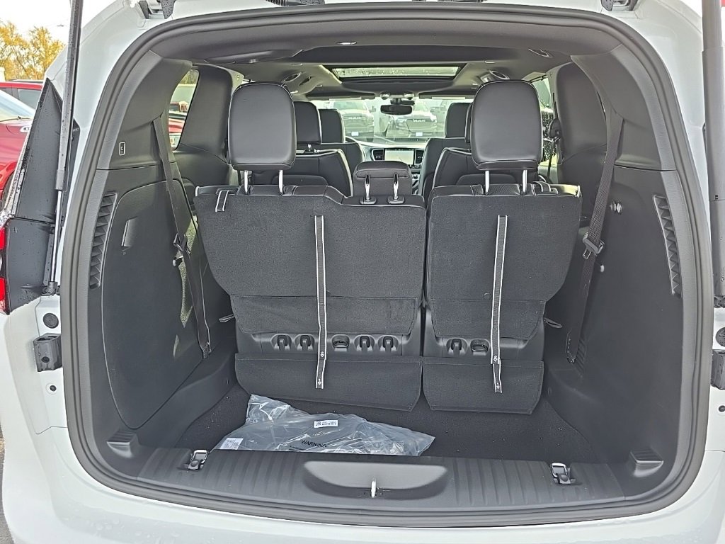 New 2026 Chrysler Pacifica Limited w/ S Appearance Package image 70