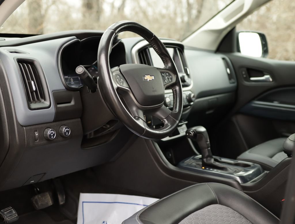 Used 2017 Chevrolet Colorado Z71 image 9
