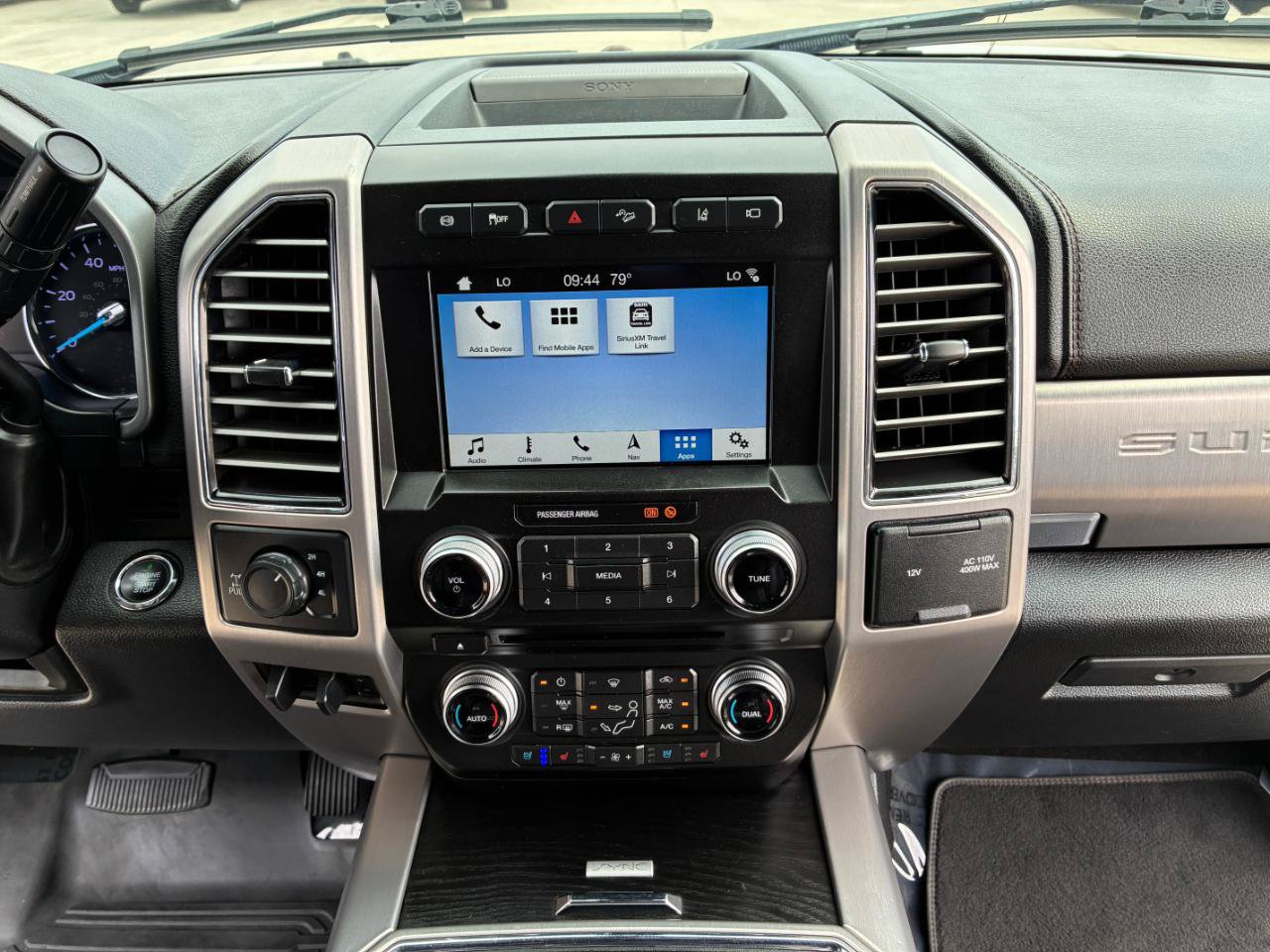 Used 2018 Ford F250 Platinum w/ Platinum Ultimate Package AWD/4WD image 25
