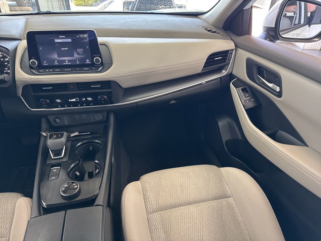 Used 2025 Nissan Rogue SV image 44