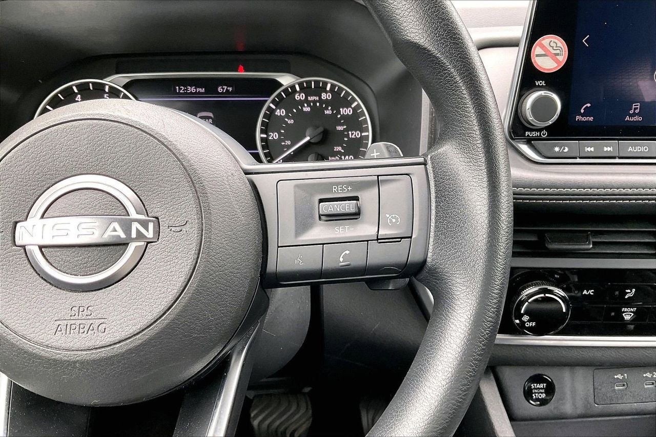 Used 2024 Nissan Rogue S FWD image 30