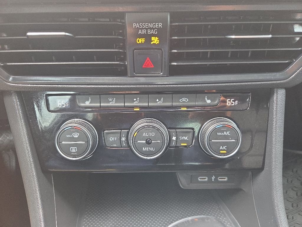 Used 2023 Volkswagen Jetta SE FWD image 20