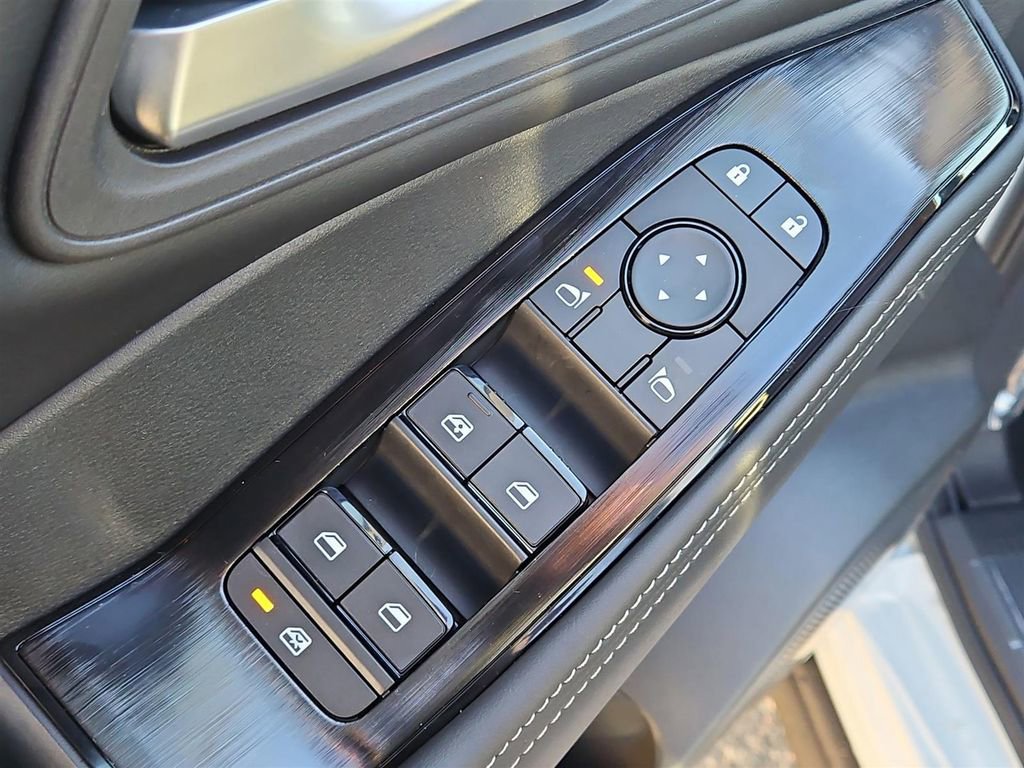 New 2026 Nissan Rogue SV w/ Cold Weather Package AWD/4WD image 8