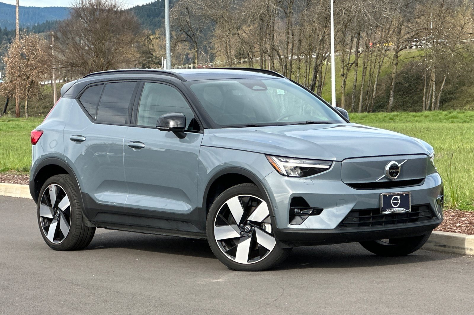 Used 2023 Volvo XC40 Recharge Ultimate