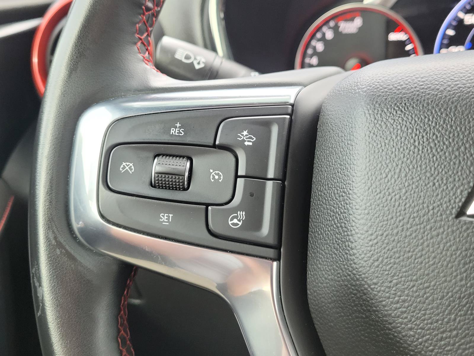 Used 2023 Chevrolet Blazer RS w/ Driver Confidence II Package FWD image 9