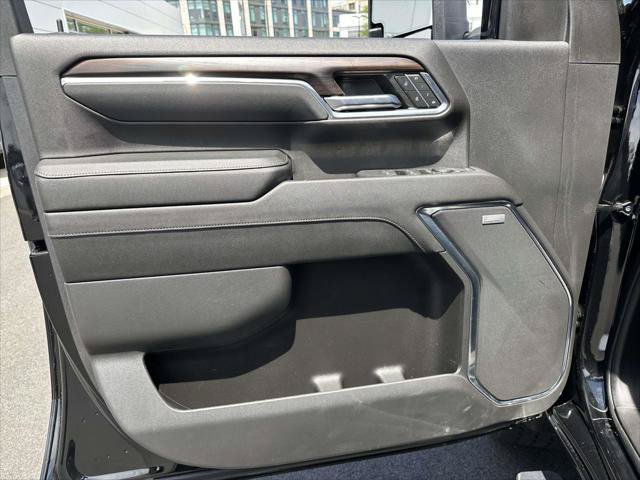 Used 2024 GMC Sierra 3500 SLT w/ SLT Convenience Package AWD/4WD image 16
