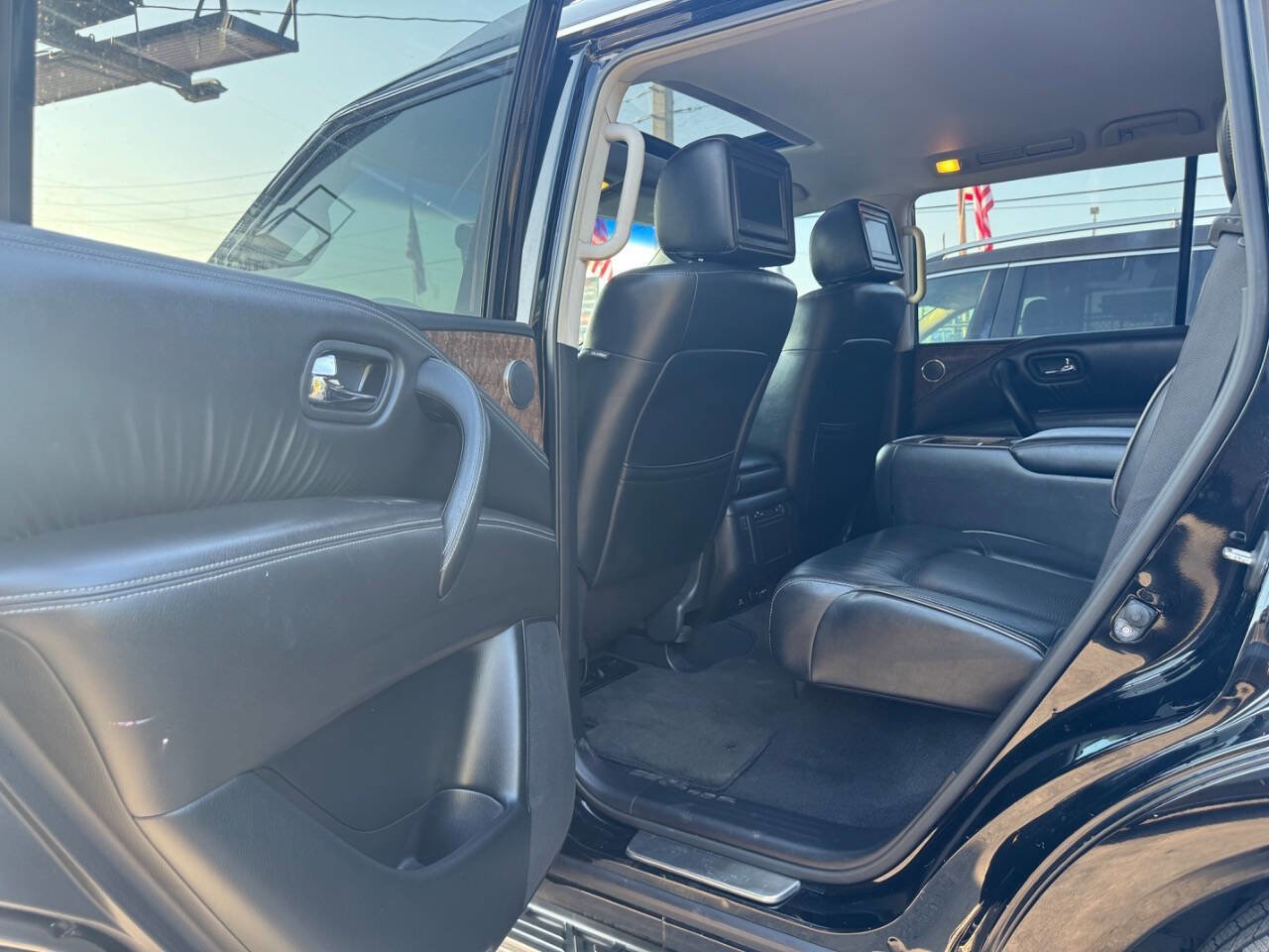 Used 2015 INFINITI QX80 2WD w/ 22" Wheel Package image 16