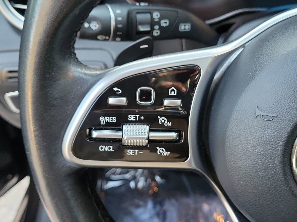 Used 2021 Mercedes-Benz GLC 300 w/ Premium Package image 26