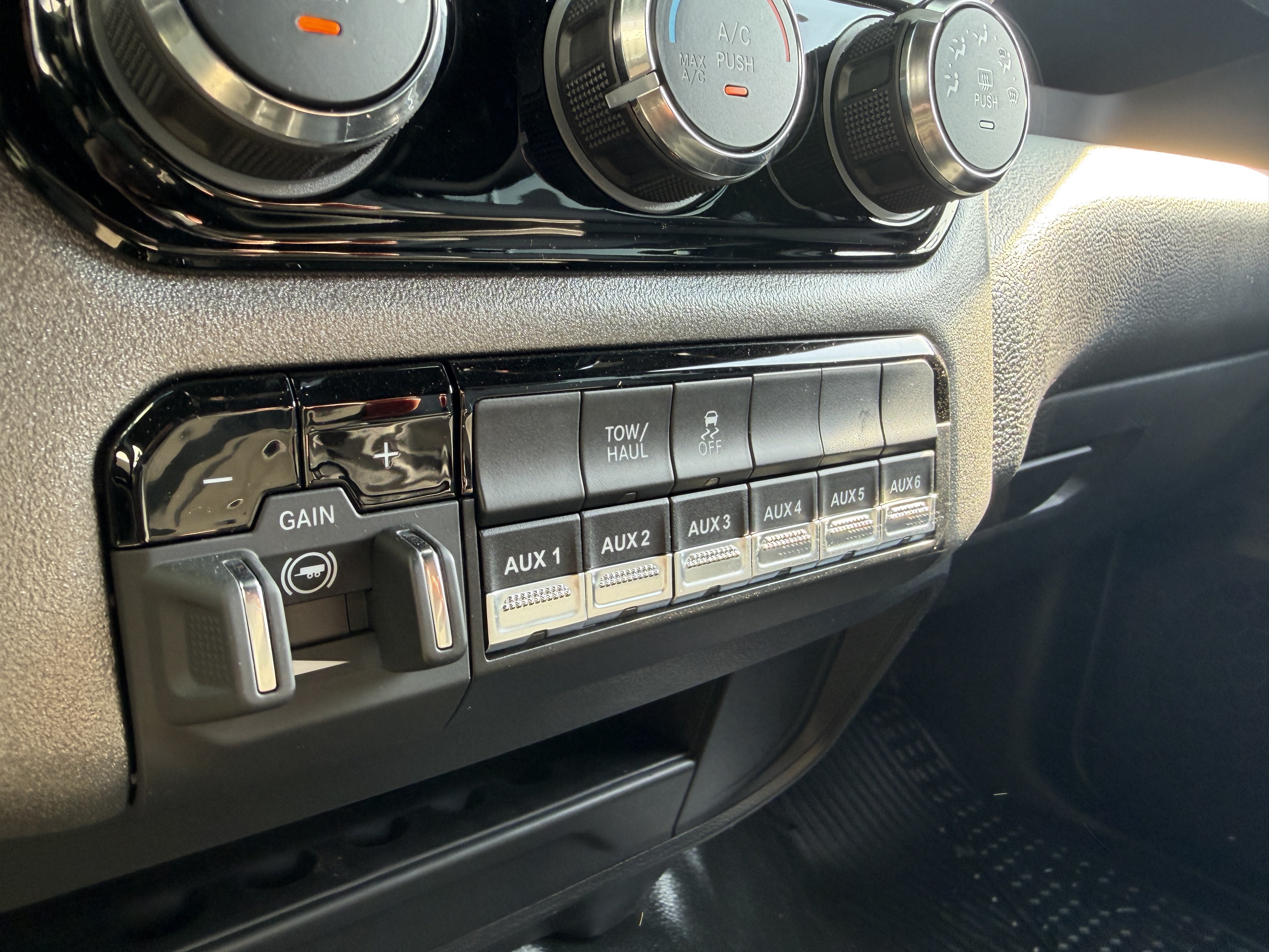 New 2026 RAM 3500 Tradesman AWD/4WD image 36