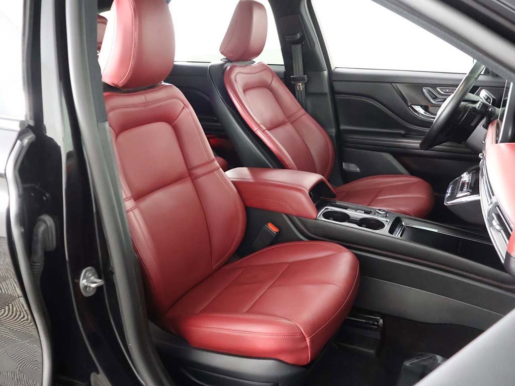 Used 2025 Lincoln Corsair Grand Touring w/ Equipment Group 301A image 33