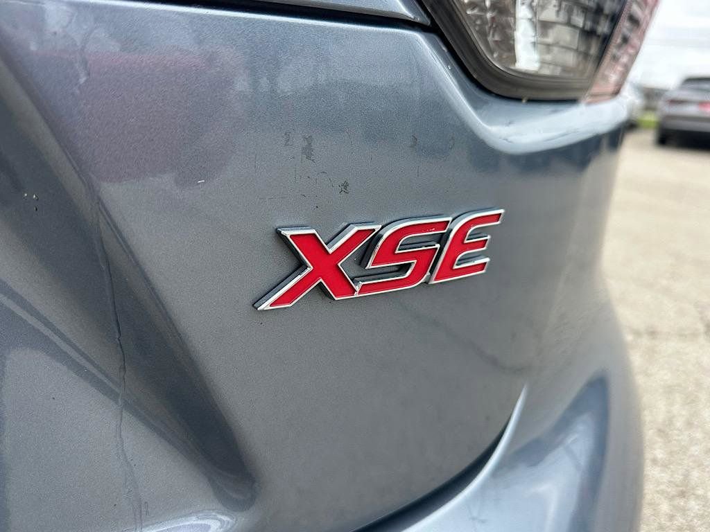 Used 2022 Toyota Corolla XSE FWD image 13