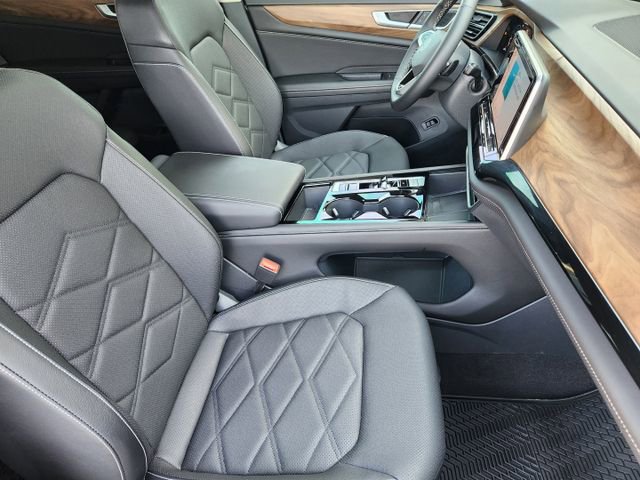 New 2024 Volkswagen Atlas SE image 10