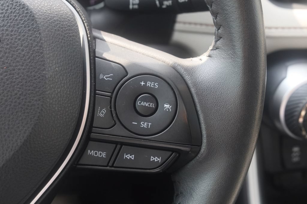 Used 2024 Toyota RAV4 XLE Premium FWD image 7