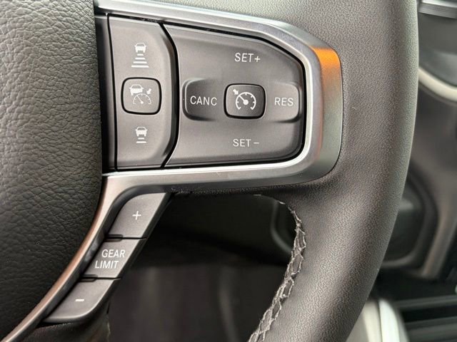 New 2026 RAM 2500 Big Horn AWD/4WD image 18