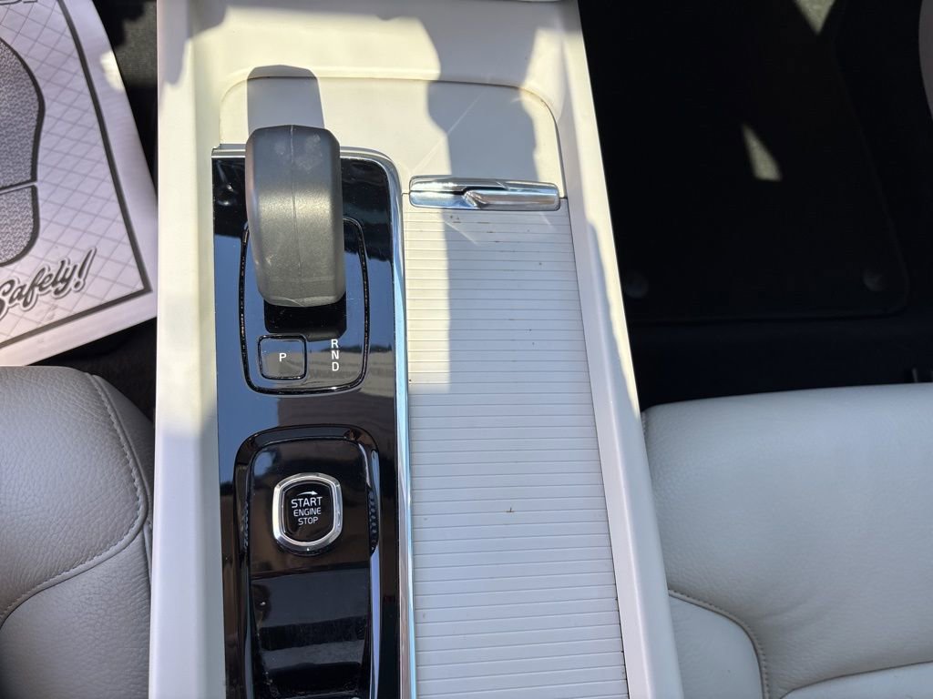 Certified 2023 Volvo S60 B5 Core w/ Climate Package image 29