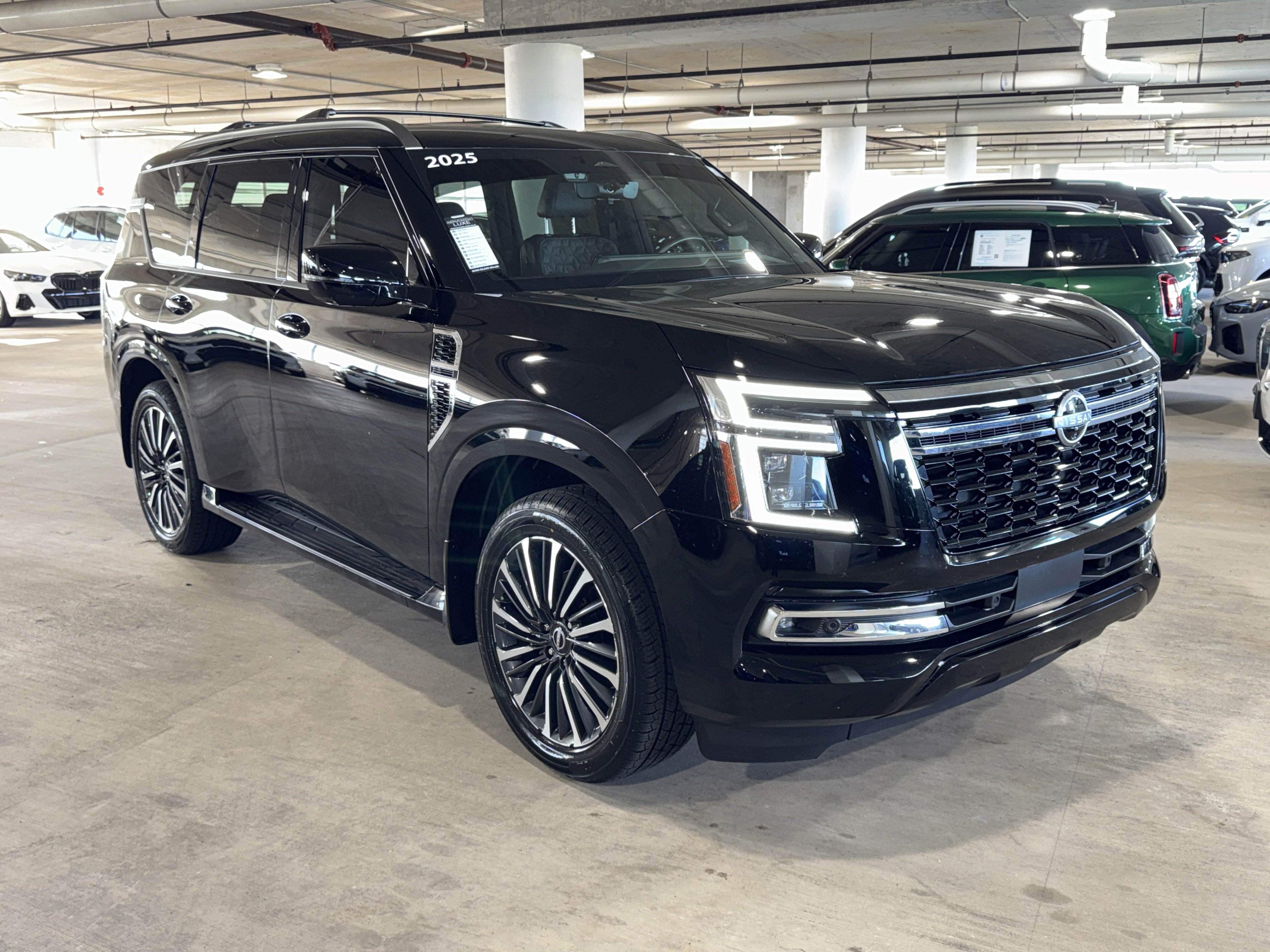 Used 2025 Nissan Armada Platinum Reserve RWD image 2