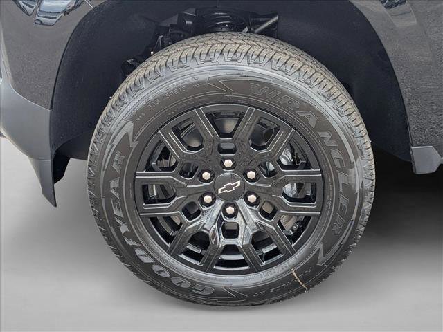 New 2026 Chevrolet Colorado W/T w/ WT Custom Package RWD image 9