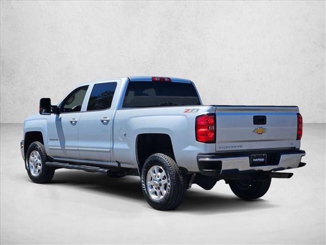 Used 2015 Chevrolet Silverado 2500 LT w/ LT Convenience Package AWD/4WD image 8
