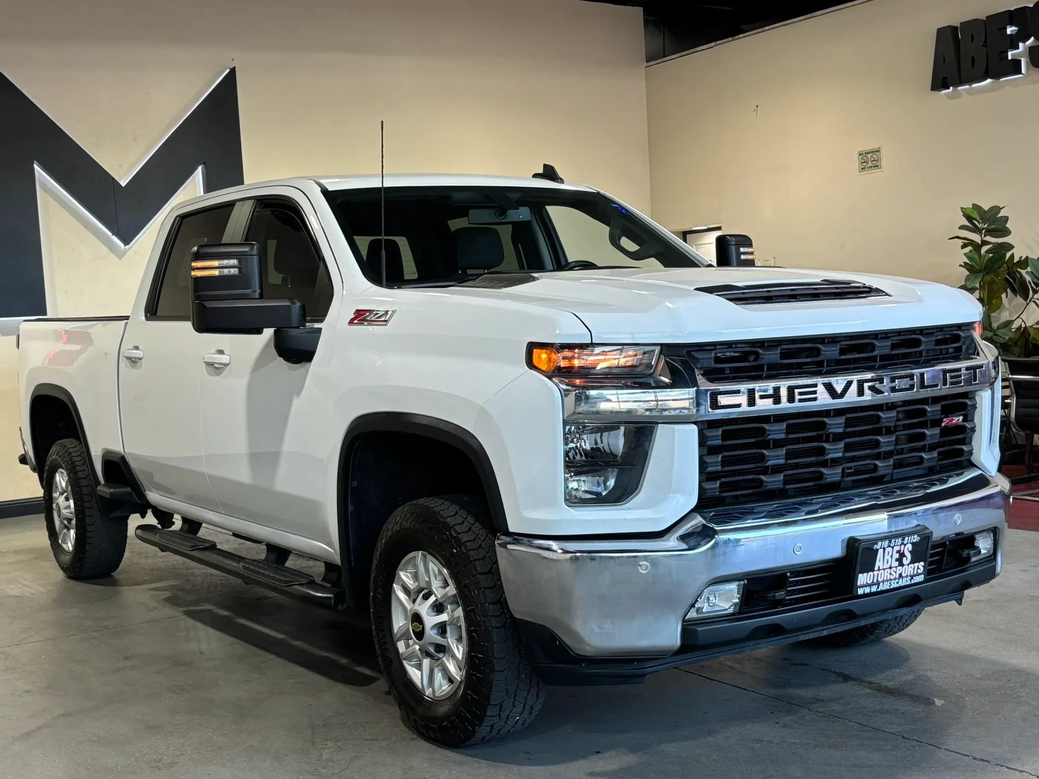 Used 2020 Chevrolet Silverado 2500 LT w/ All Star Edition AWD/4WD image 3