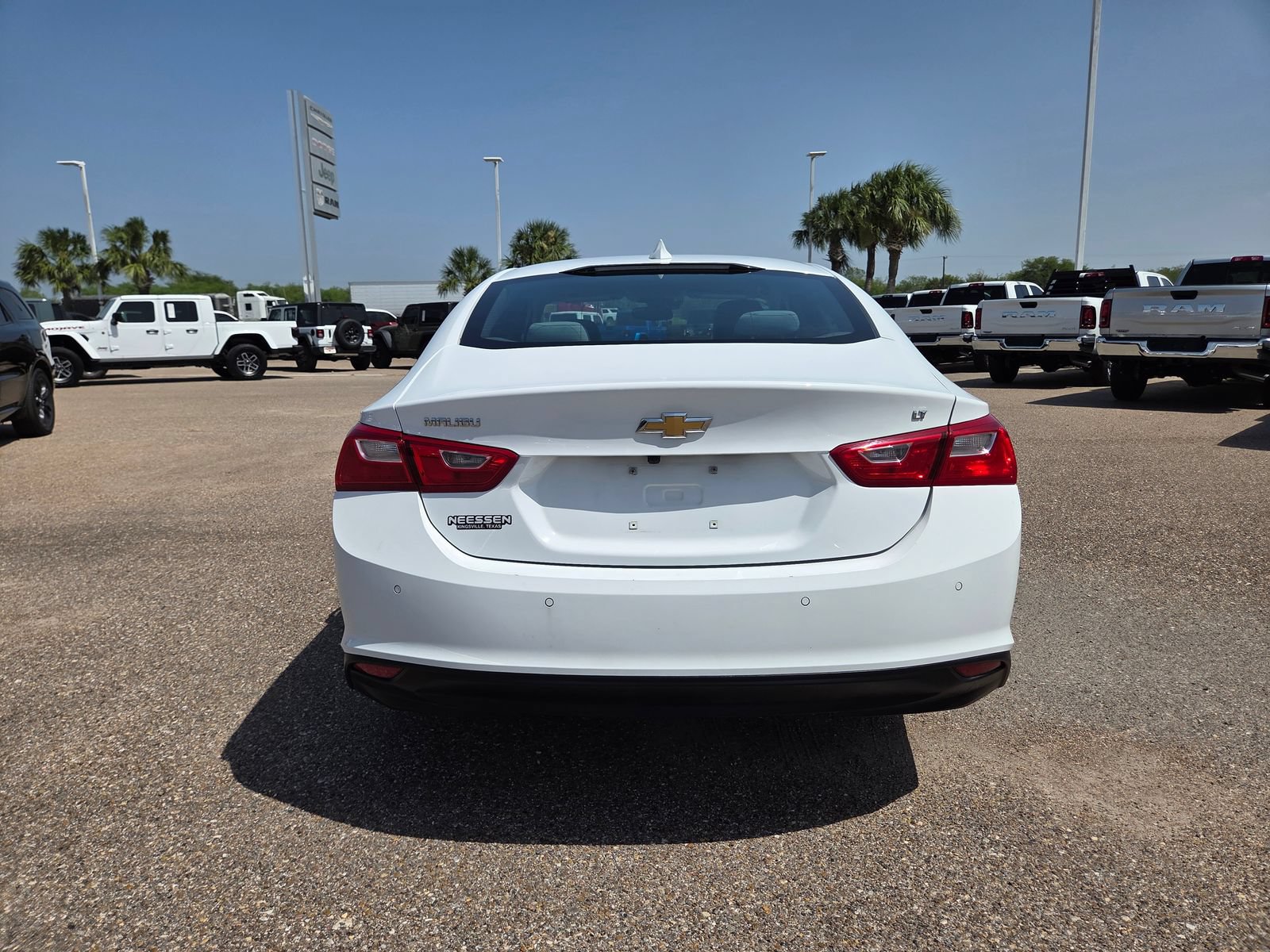Used 2024 Chevrolet Malibu LT FWD image 6