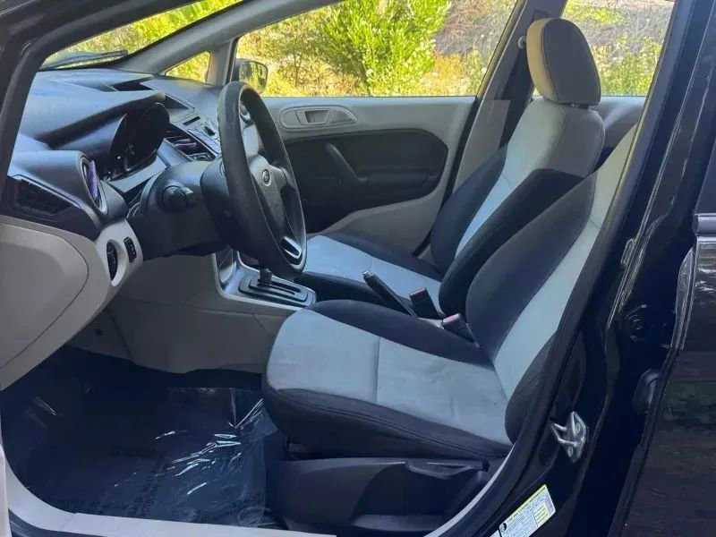 Used 2013 Ford Fiesta S w/ Convenience Pkg image 9