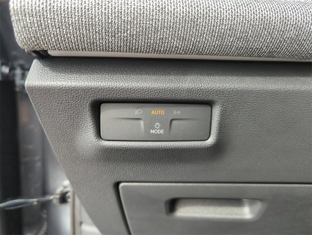 New 2026 Volkswagen Tiguan S image 33