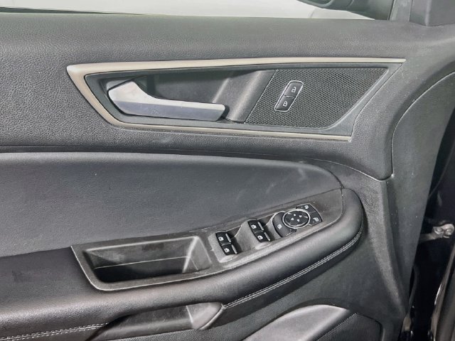 Used 2024 Ford Edge SEL AWD/4WD image 18