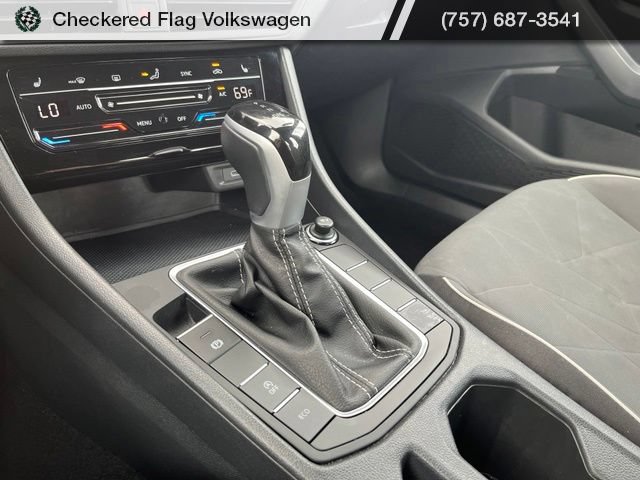 Used 2025 Volkswagen Jetta Sport FWD image 39