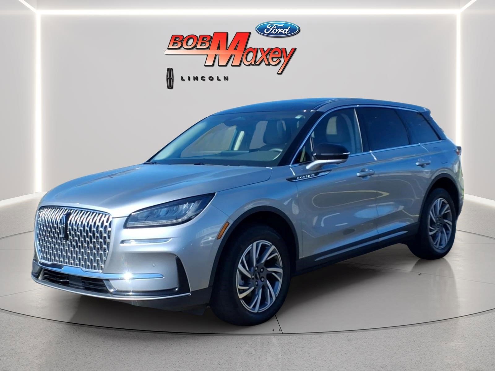 Used 2023 Lincoln Corsair AWD w/ Equipment Group 101A image 1