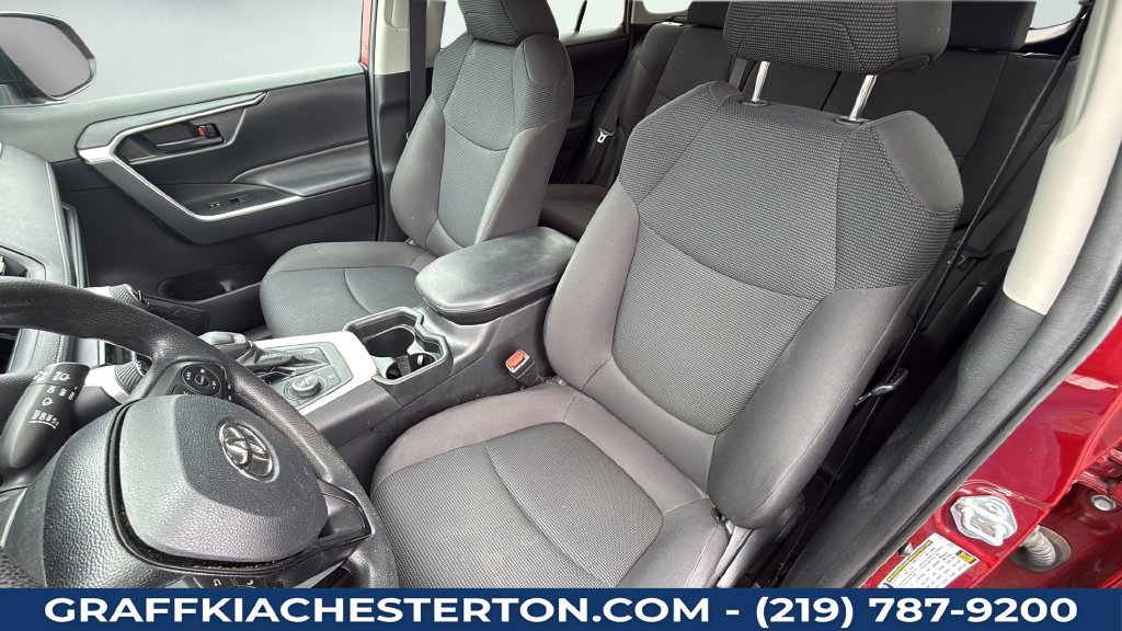 Used 2021 Toyota RAV4 LE AWD/4WD image 35