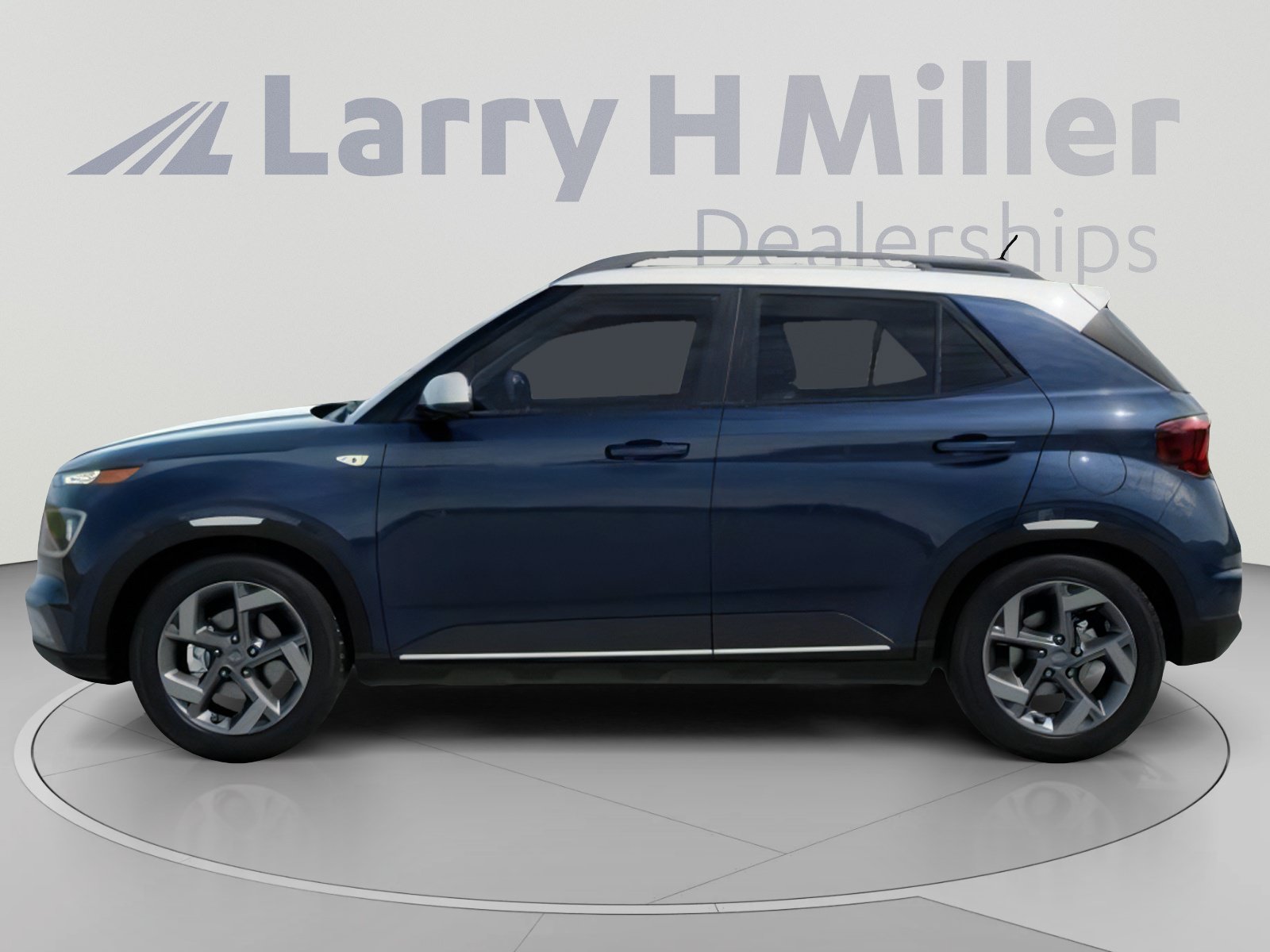 New 2026 Hyundai Venue SEL FWD image 3