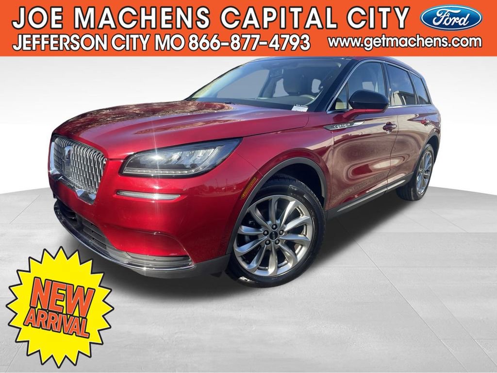 Used 2022 Lincoln Corsair AWD w/ Premium Package image 2