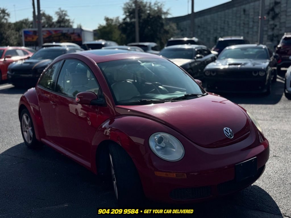 Used 2010 Volkswagen Beetle Coupe FWD image 7