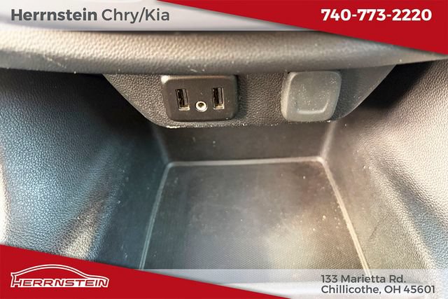 Used 2019 Chevrolet Traverse LT FWD image 20