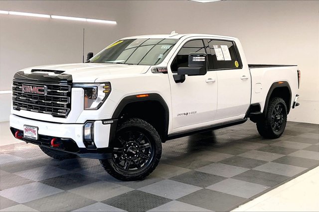 Used 2024 GMC Sierra 2500 AT4 w/ AT4 Premium Plus Package AWD/4WD image 12