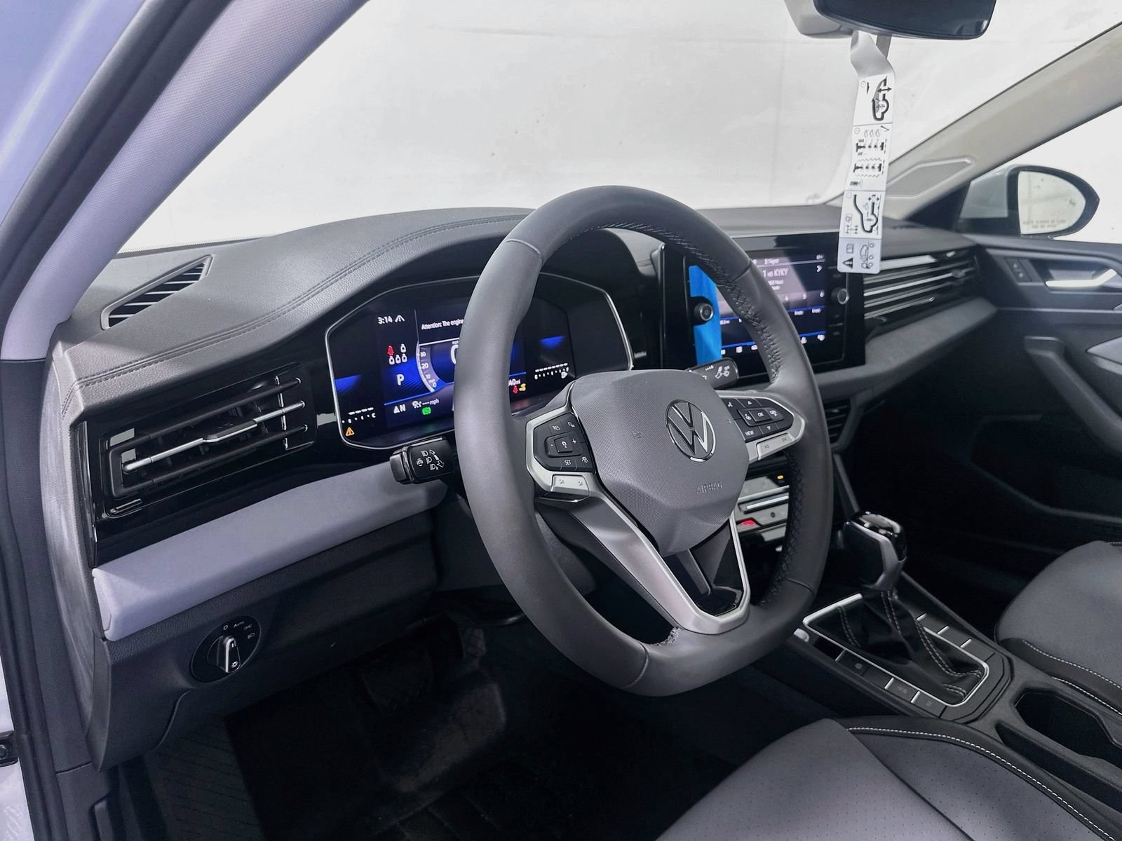 New 2027 Volkswagen Jetta SE FWD image 9
