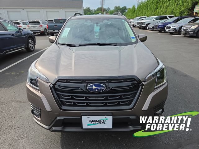 Used 2023 Subaru Forester Premium AWD/4WD image 2