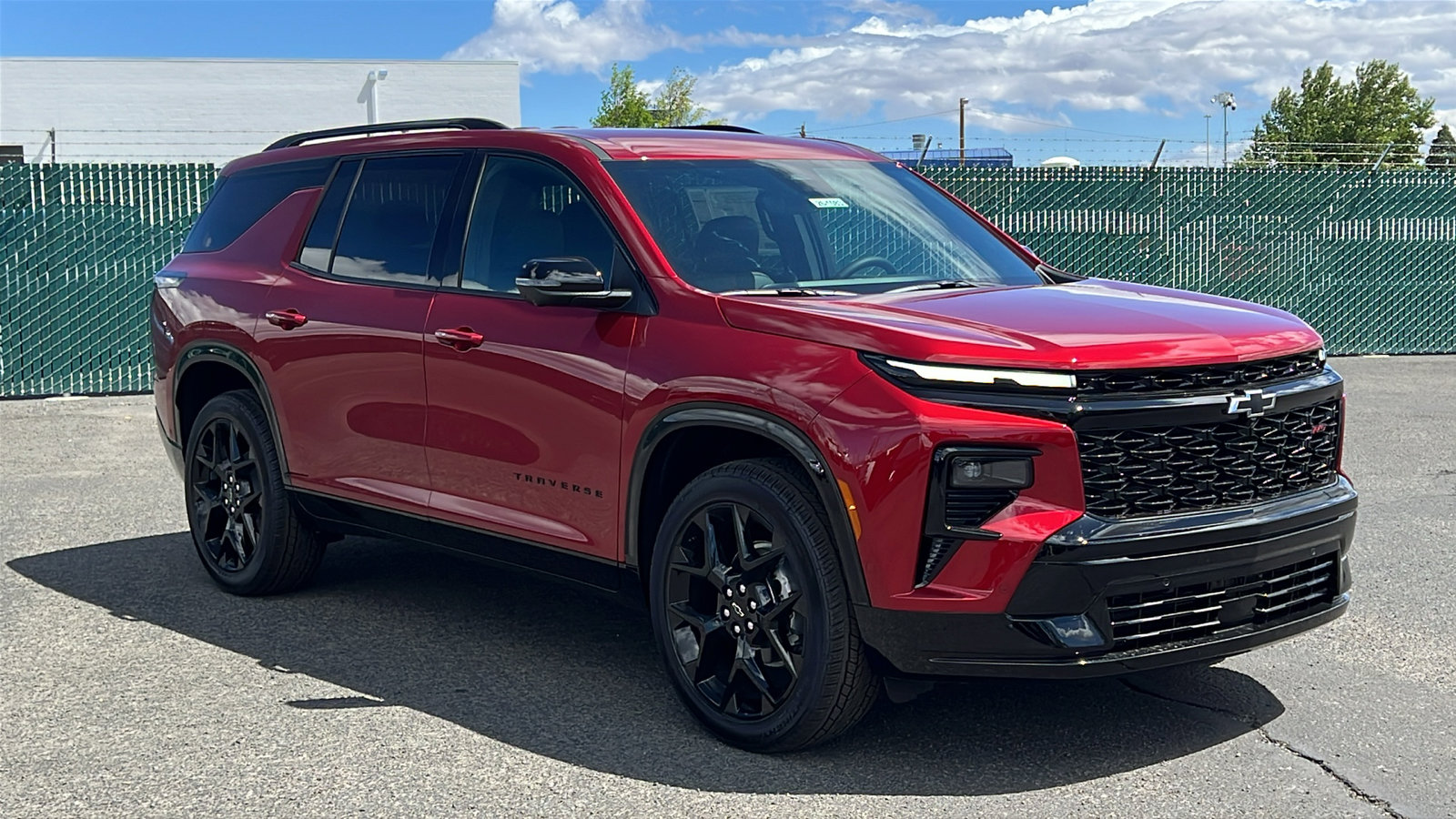 New 2026 Chevrolet Traverse RS w/ LPO, Floor Liner Package AWD/4WD image 3