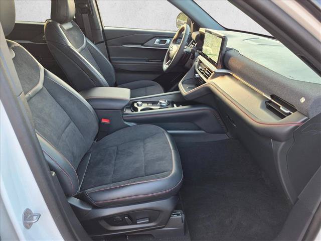 Used 2025 Ford Explorer ST AWD/4WD image 22
