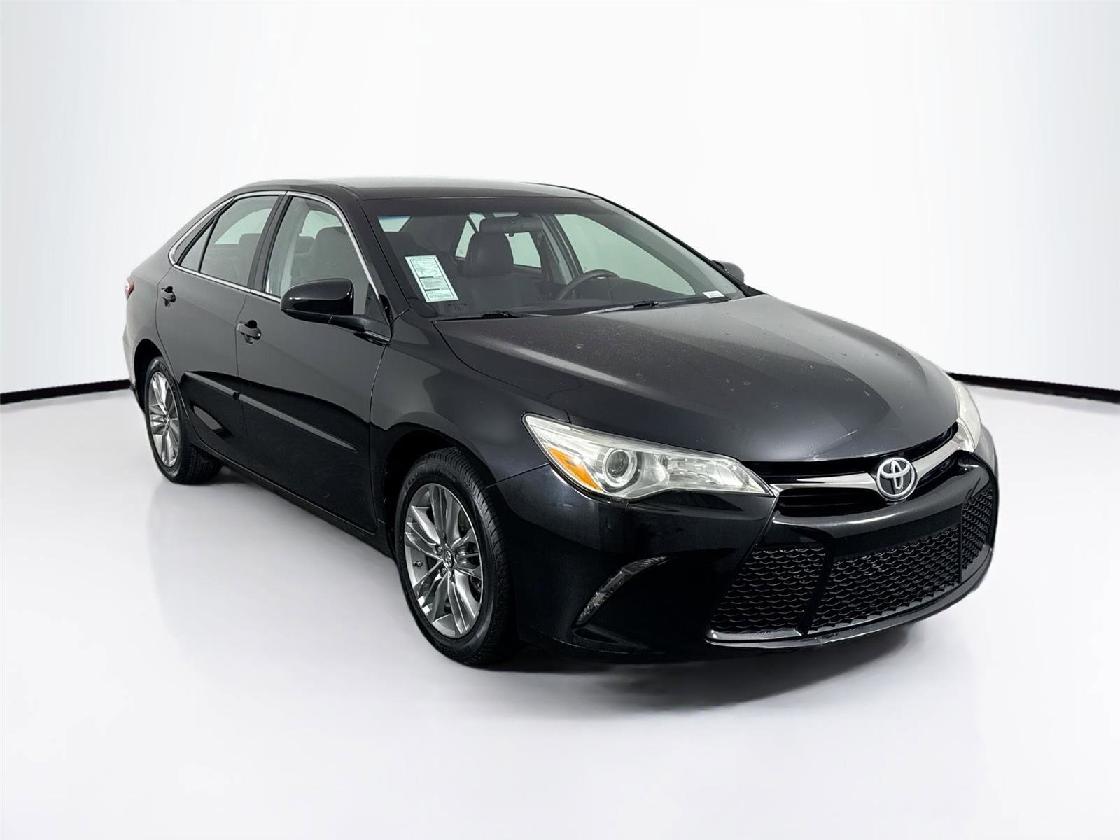 Used 2017 Toyota Camry SE FWD image 7