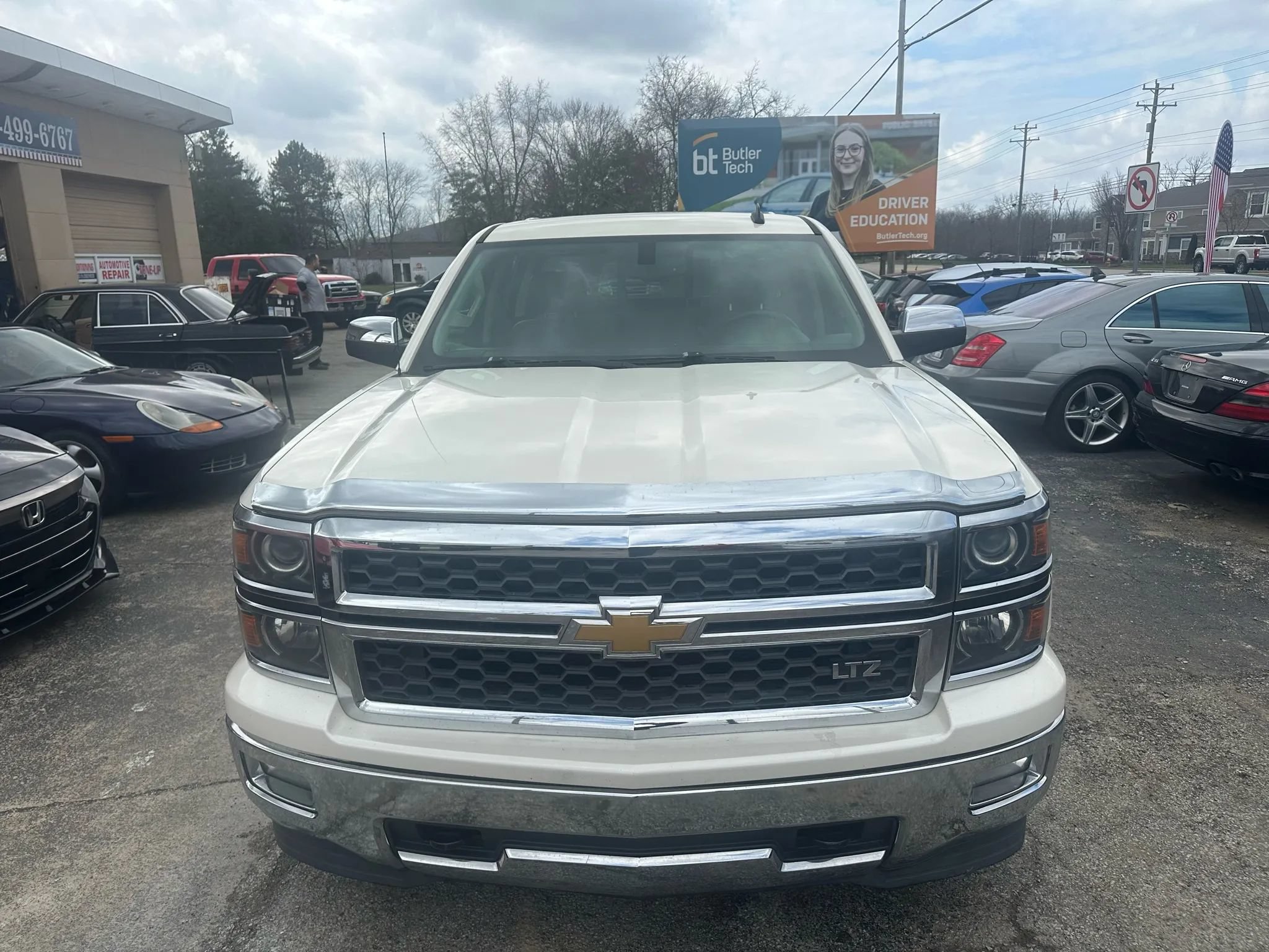 Used 2014 Chevrolet Silverado 1500 LTZ AWD/4WD image 10
