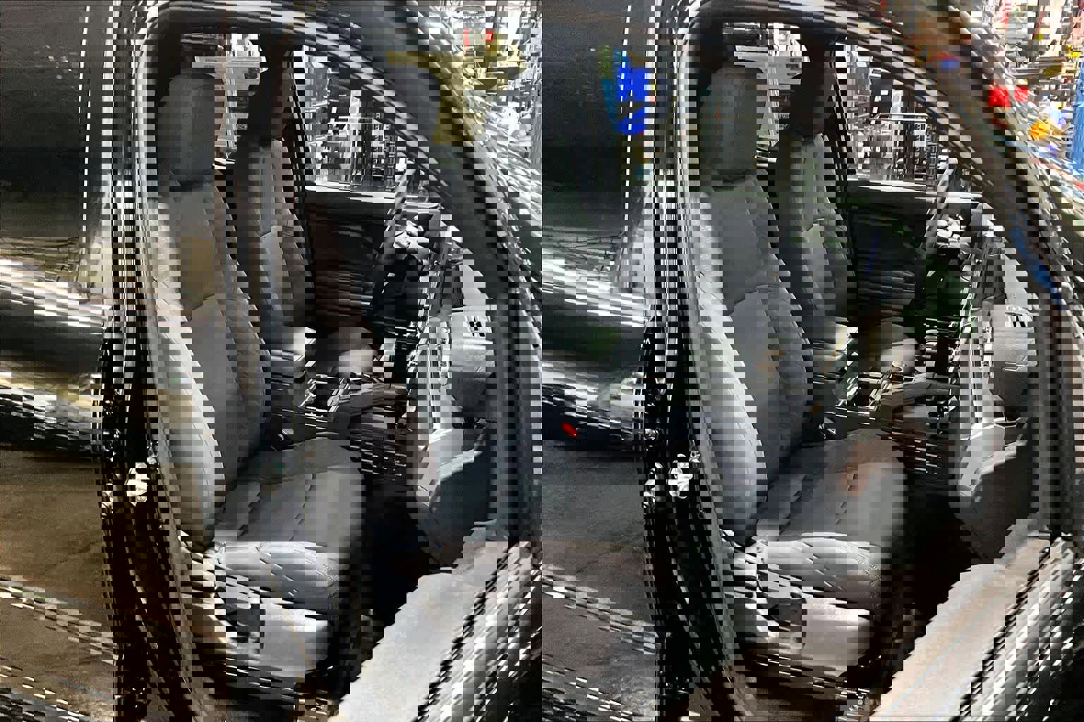 Certified 2025 Toyota Tacoma SR5 image 8