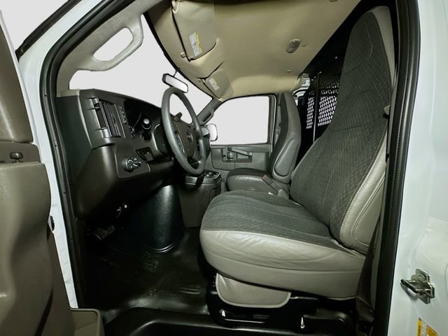 Used 2024 GMC Savana 2500 w/ Driver Convenience Package image 17